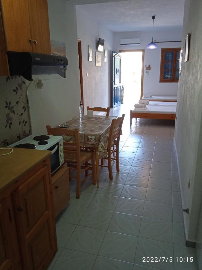 Syraina Apartments Skiathos Exterior photo