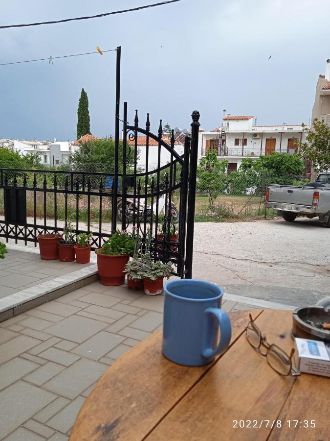 Syraina Apartments Skiathos Exterior photo