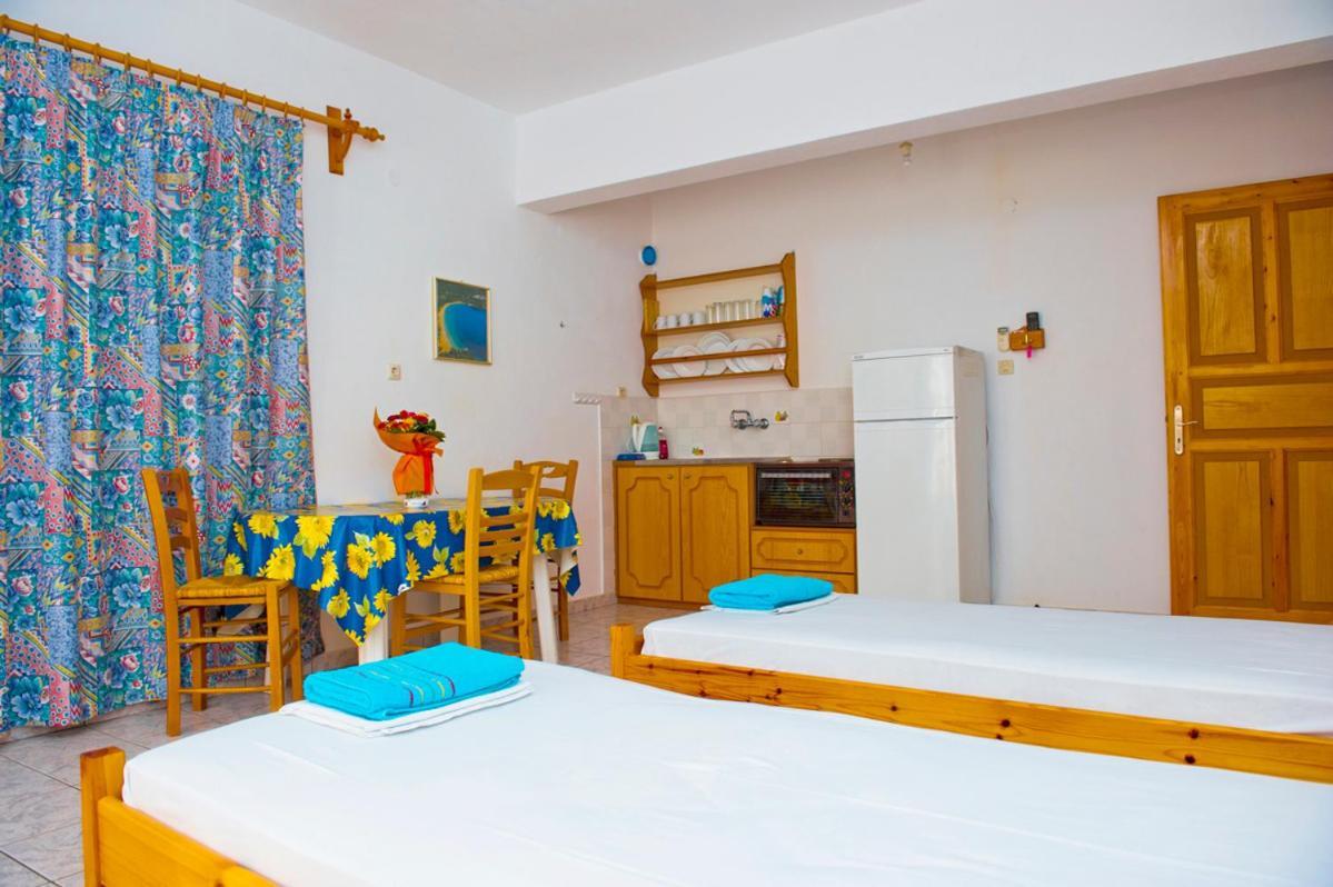 Syraina Apartments Skiathos Exterior photo