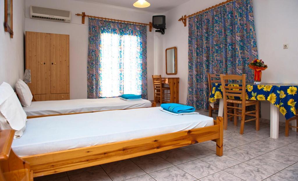 Syraina Apartments Skiathos Exterior photo