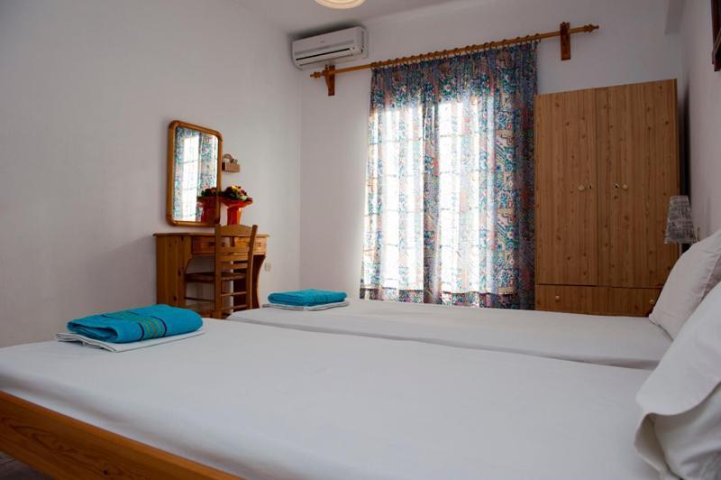 Syraina Apartments Skiathos Exterior photo
