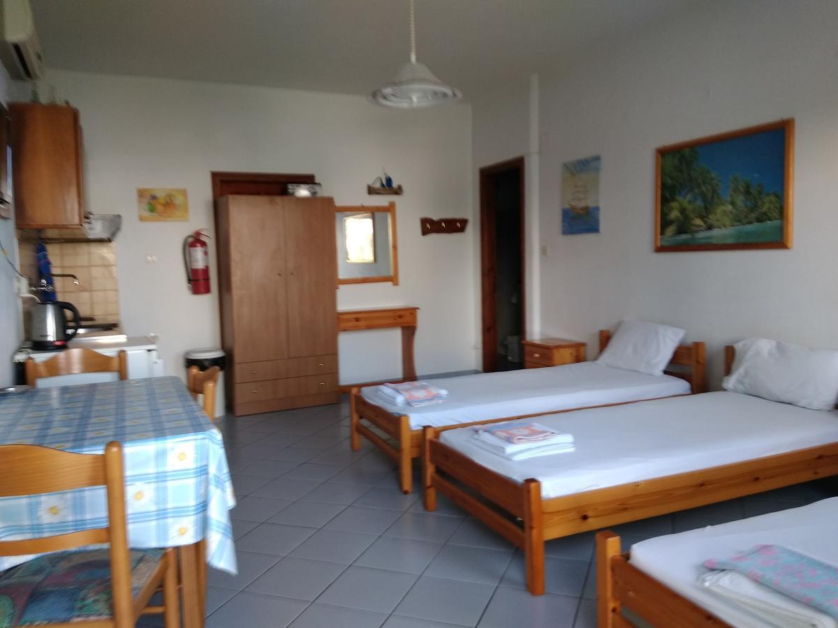 Syraina Apartments Skiathos Exterior photo